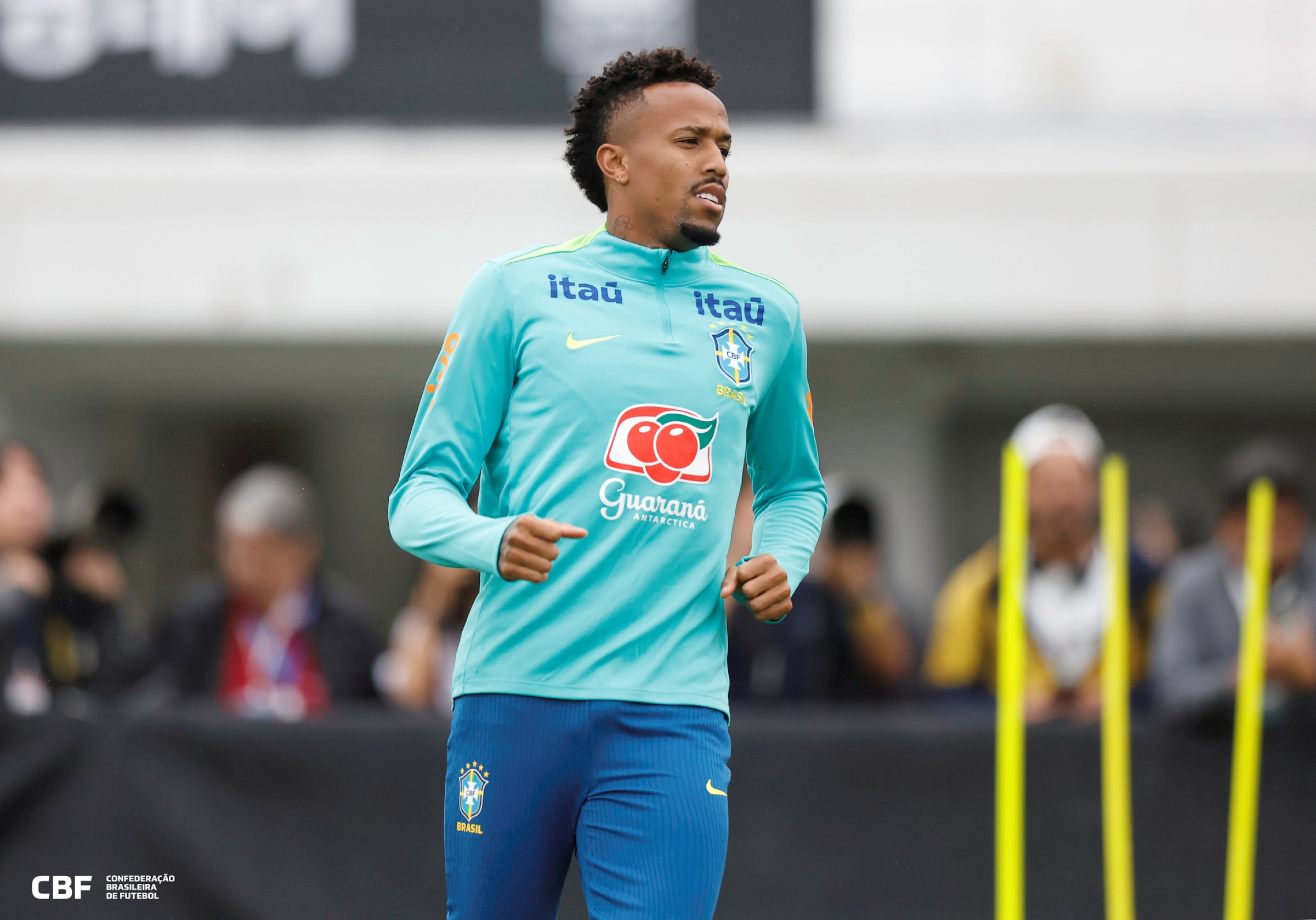 Militão sobre problema com lesões: “Pensei em parar de jogar bola”