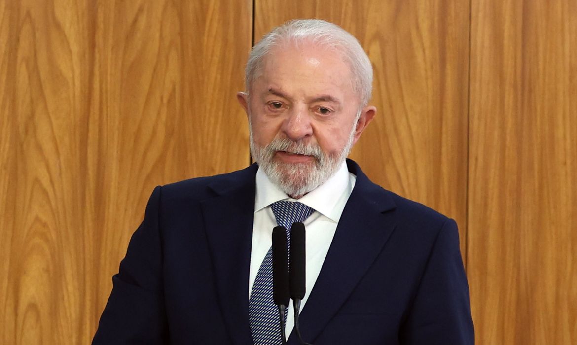 Derrubada de MP 1303 é derrota imposta ao povo brasileiro, diz Lula