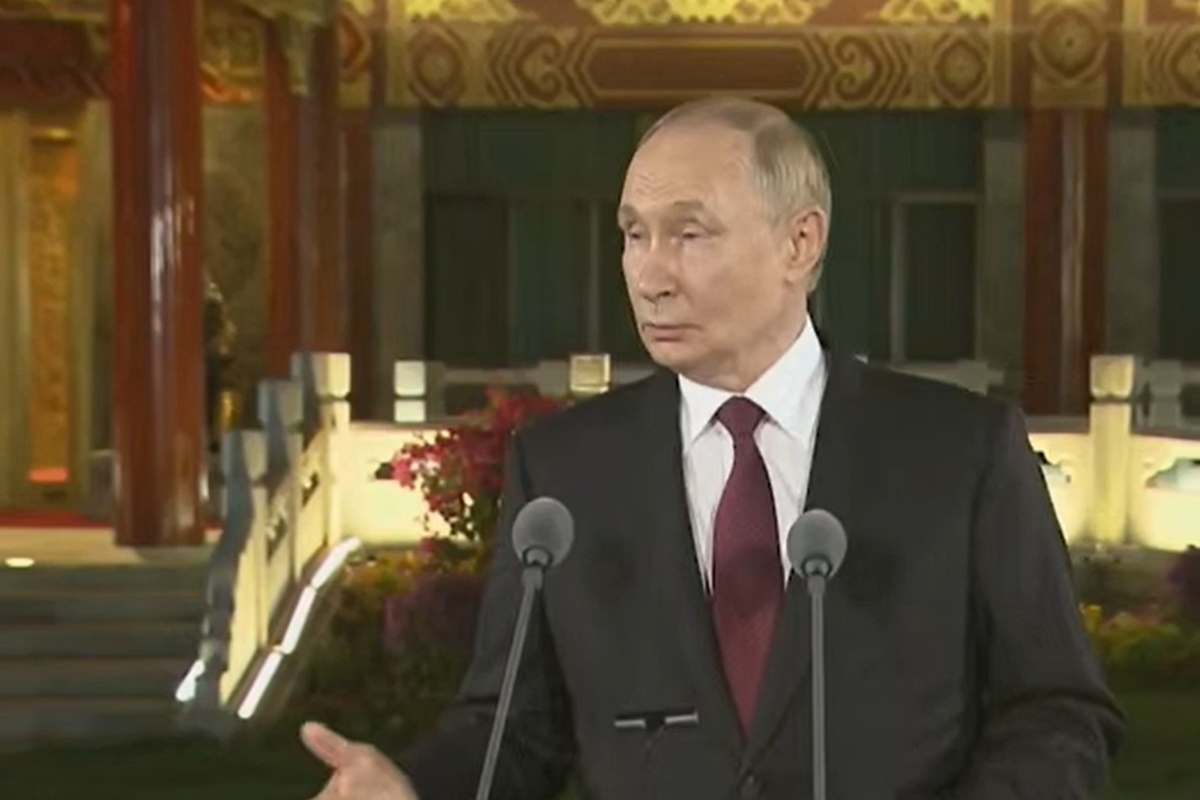 Putin admite papel da Rússia na queda de avião azerbaijano