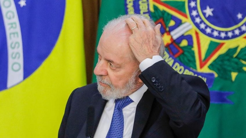 Lula lidera pesquisas, mas taxa de rejeição permanece alta desde janeiro