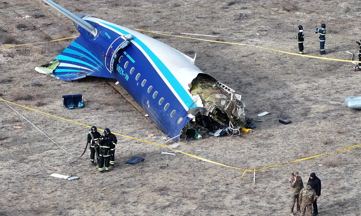 Putin diz que defesas russas derrubaram avião no Cazaquistão, em 2024
