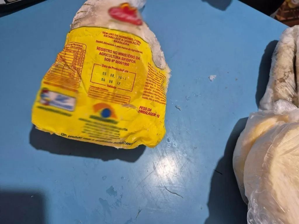 Frango vencido há 8 anos é apreendido em mercado do RS em operação do MP