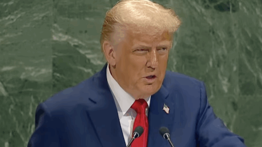 Trump volta a falar em aumentar tarifas sobre produtos da China