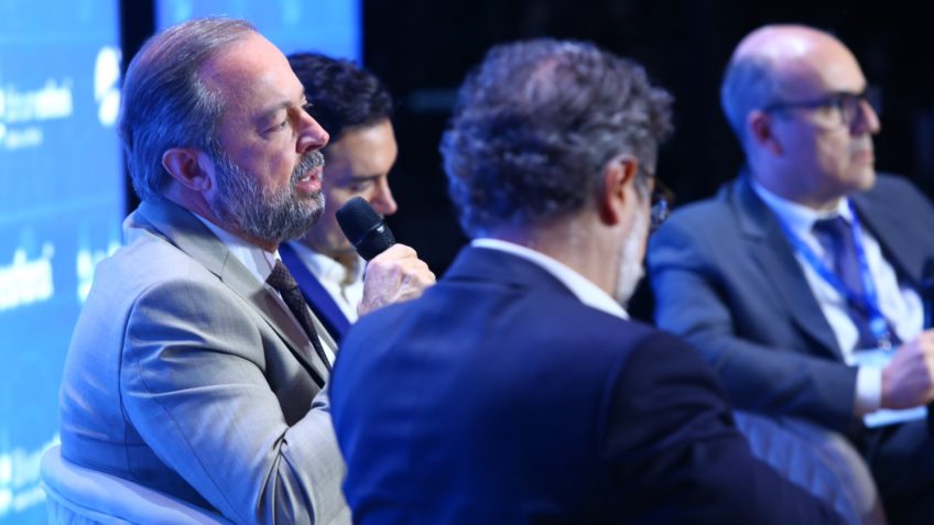 Governo planeja leilão de baterias com 2 GW de demanda para 2026