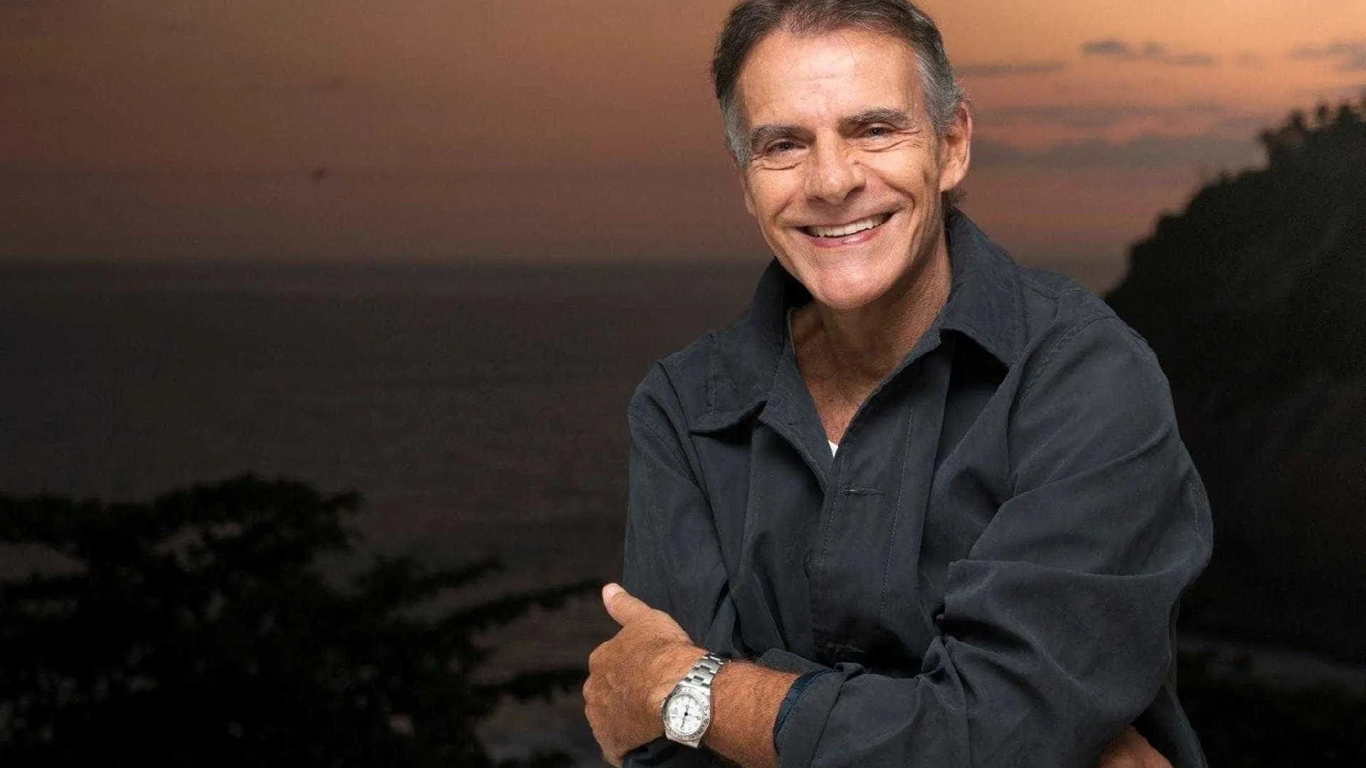 Ex-galã da Globo participa de ato pela anistia e acusa esquerda por 8 de janeiro