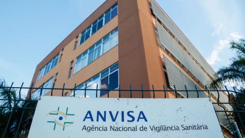 Anvisa suspende 69 cosméticos capilares