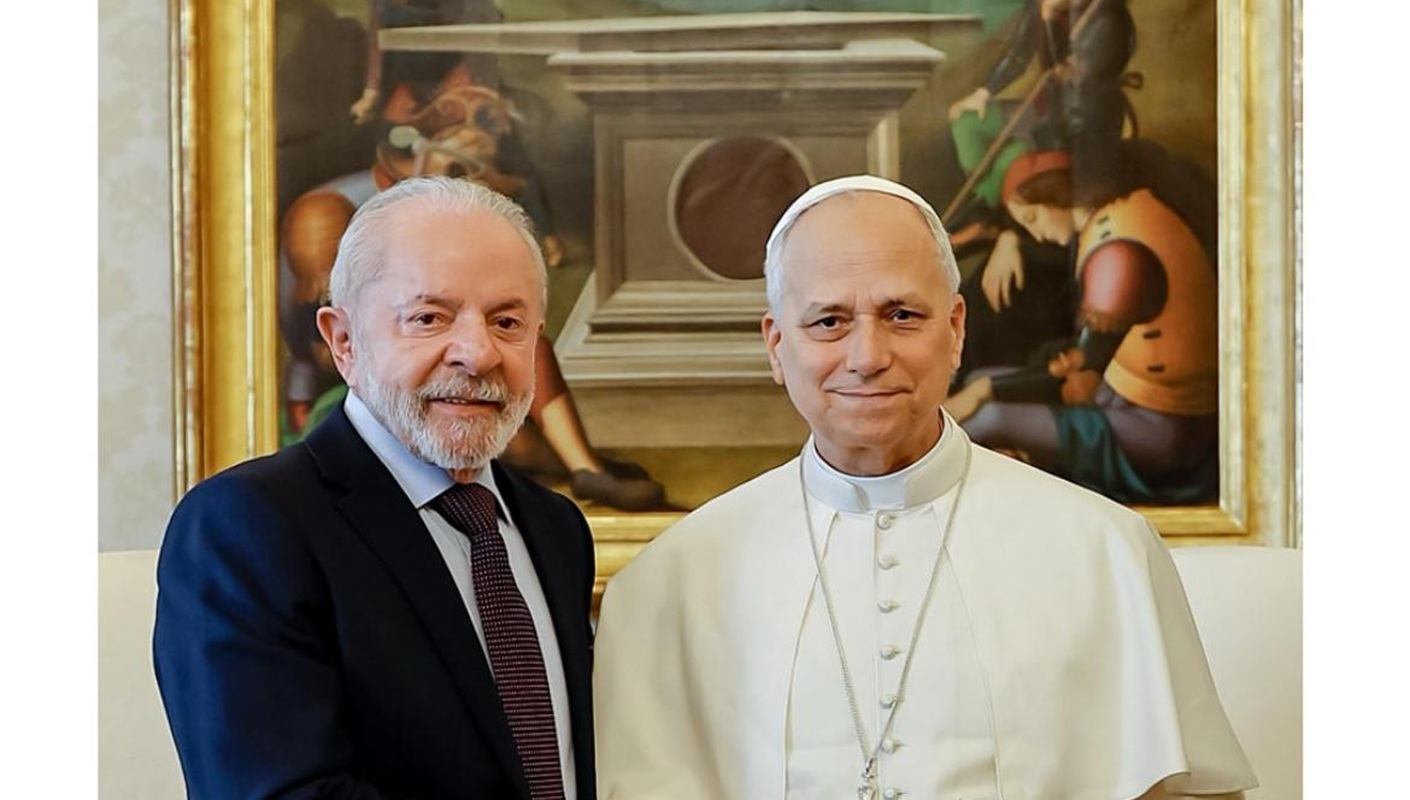 Papa promete a Lula visita ao Brasil em hora “oportuna”