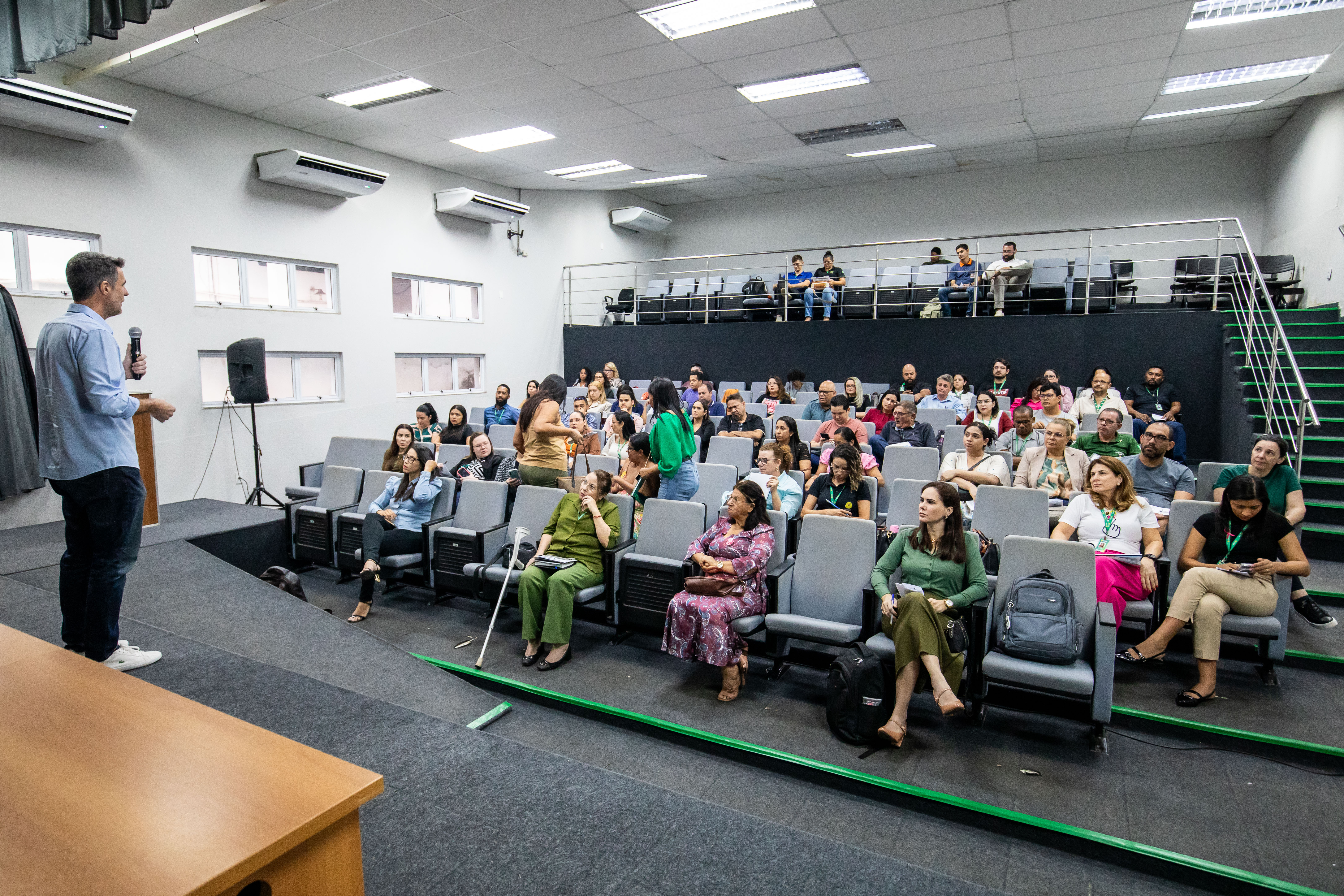 Procuradores qualificam servidores de Cuiabá em curso de gestão de contratos