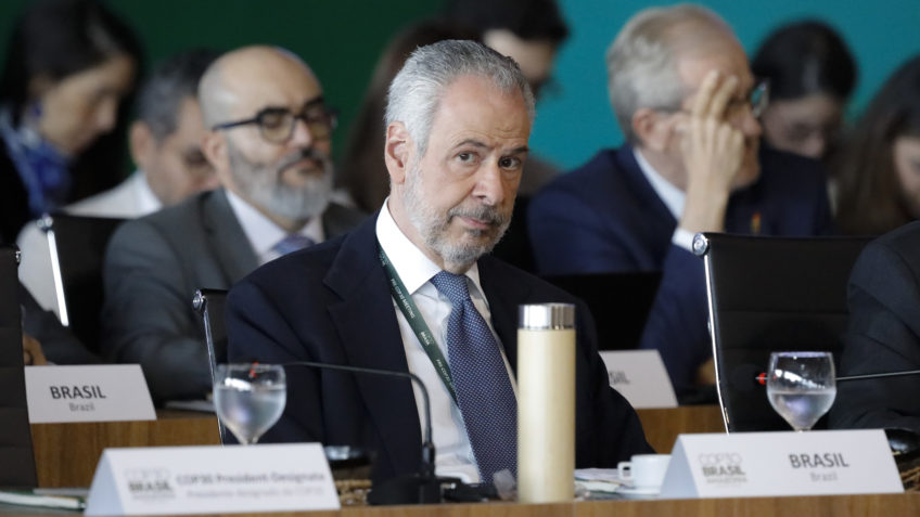 COP30 precisa evitar “bloqueio” nas negociações, diz Corrêa do Lago