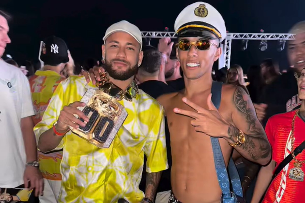 Buzeira, influencer preso pela PF, deu colar de R$ 2 milhões a Neymar