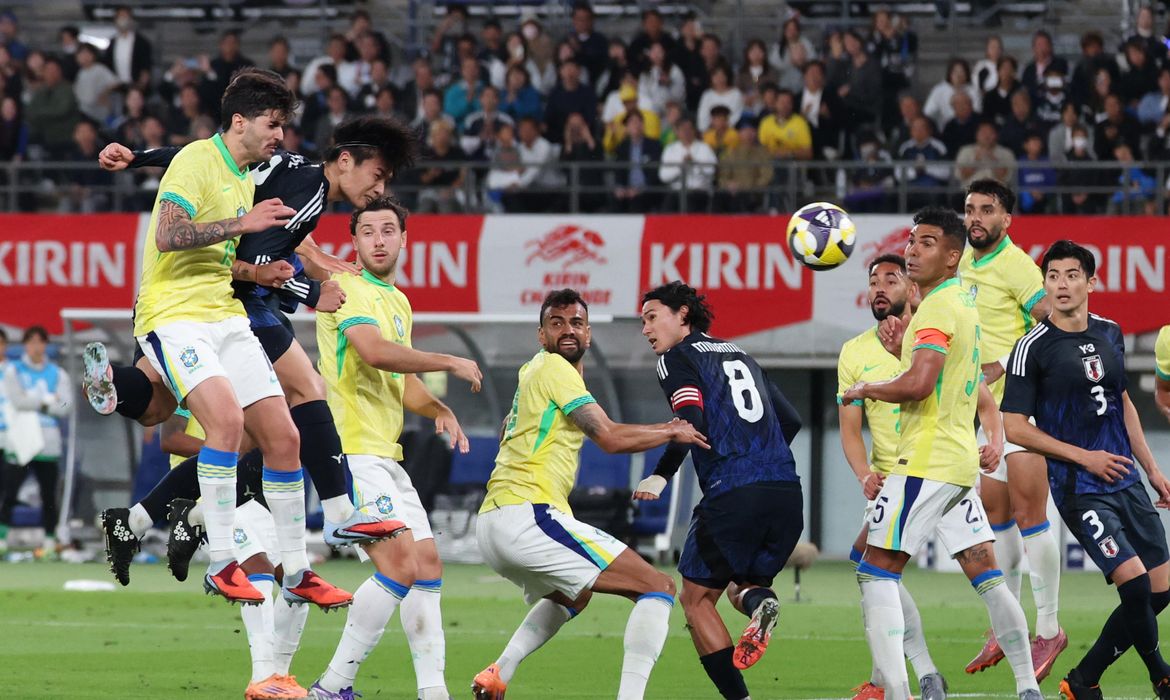 Brasil amarga derrota histórica para o Japão em amistoso em Tóquio