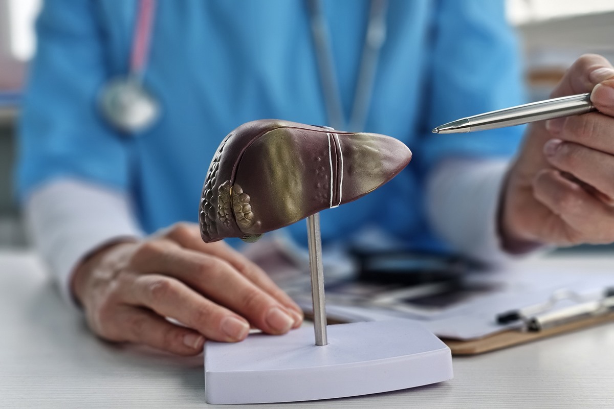 Estilo de vida ocidental estimula acúmulo de gordura no fígado