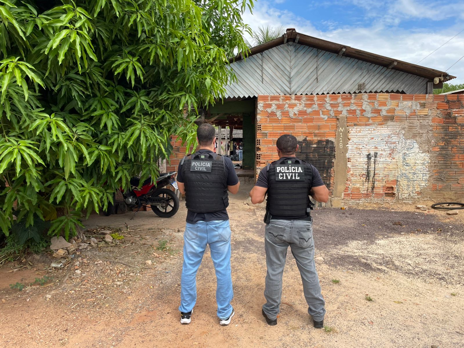 Polícia Civil prende integrantes de facção criminosa envolvidos em sequestro, tortura e cárcere privado em Água Boa
