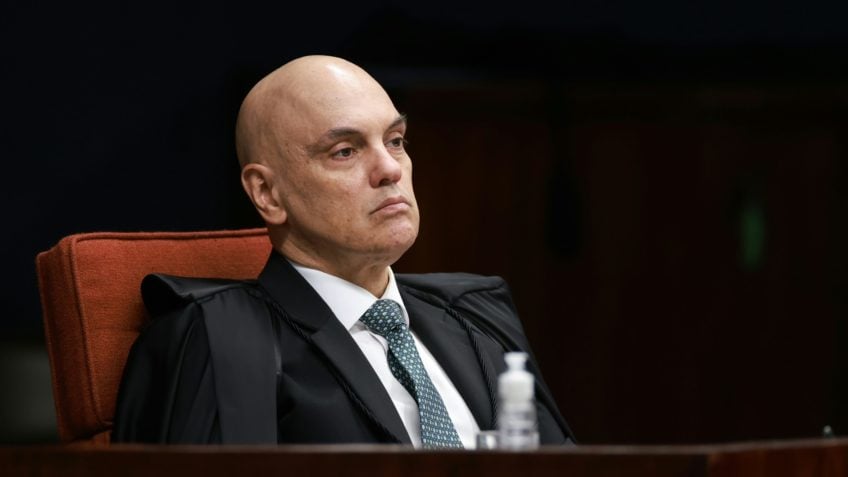 Moraes reconhece erro de informação e solta réu do 8 de Janeiro