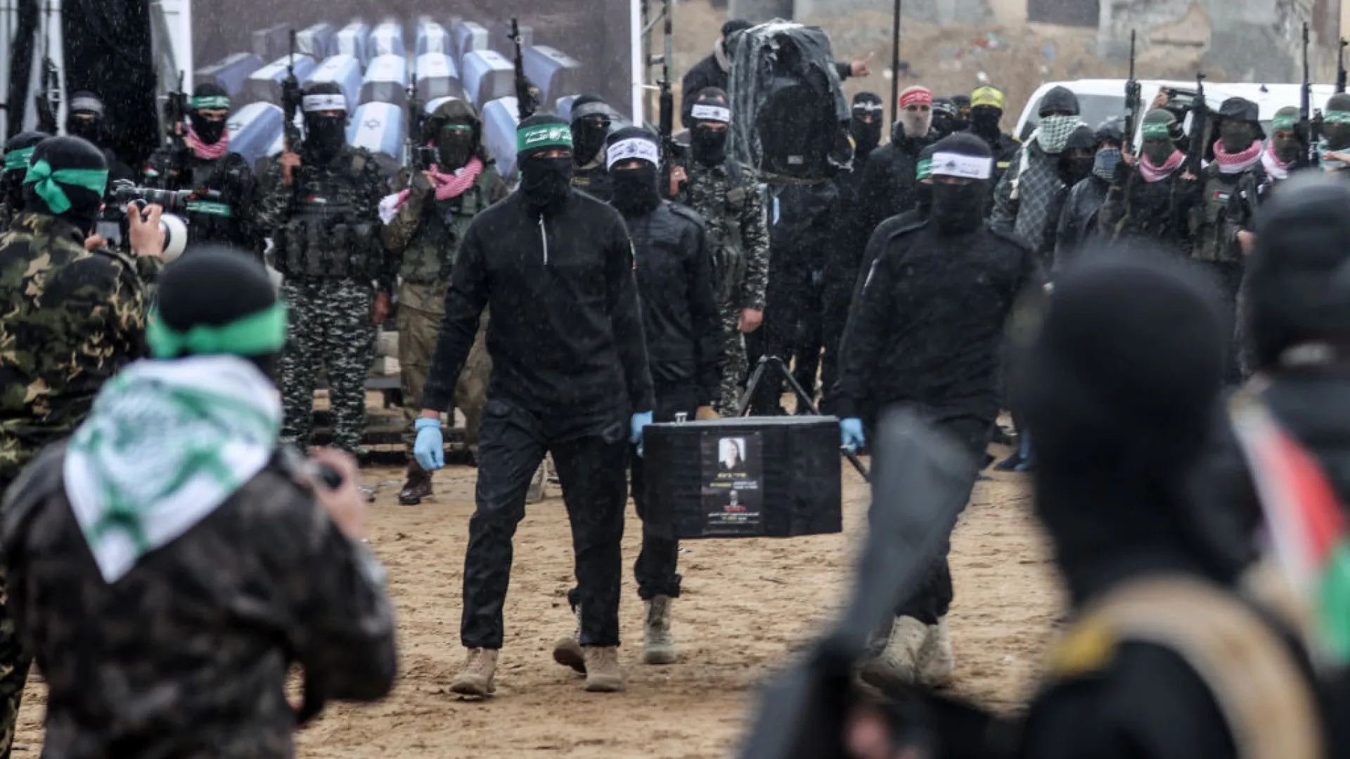 Hamas diz ter matado supostos 'colaboradores de Israel' enquanto tenta retomar Gaza