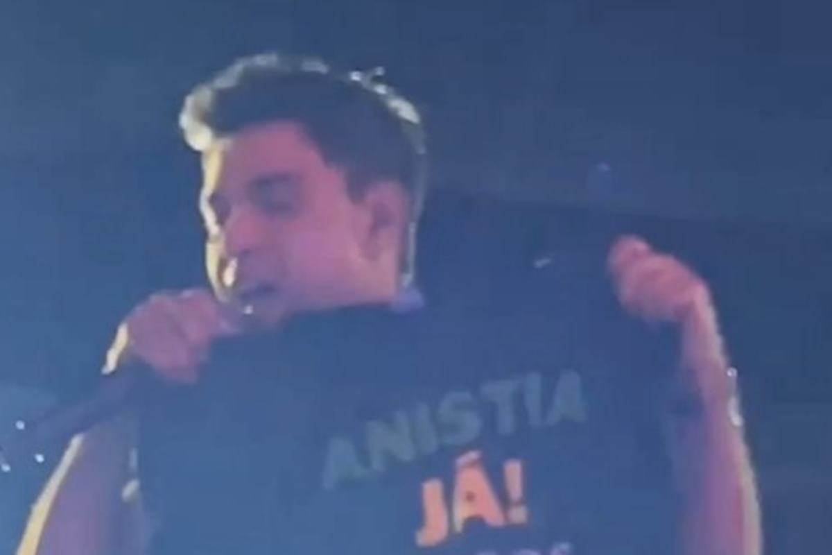 Vídeo: Zezé Di Camargo pede anistia a presos do 8 de Janeiro em show