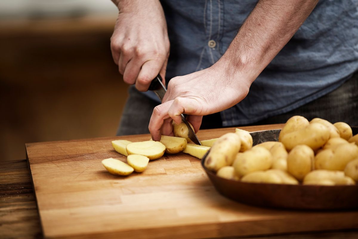 Como o modo de preparo da batata influencia nos benefícios à saúde