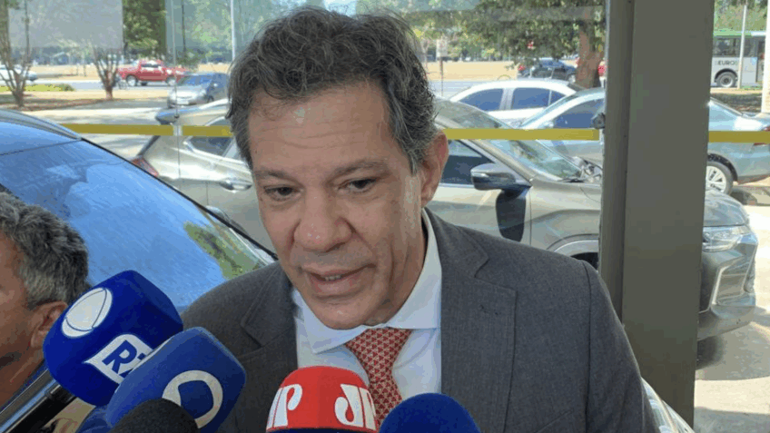 Haddad vai tentar votar parte “incontroversa” da MP do IOF
