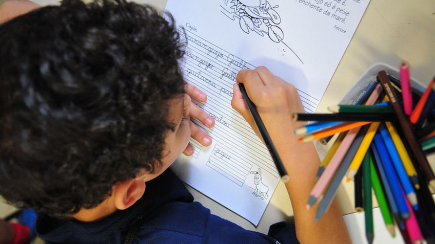 Câmara aprova projeto que fortalece segurança nas escolas
