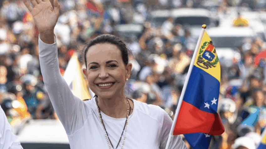 “Mais fraco do que nunca”, diz Maria Corina sobre regime Maduro