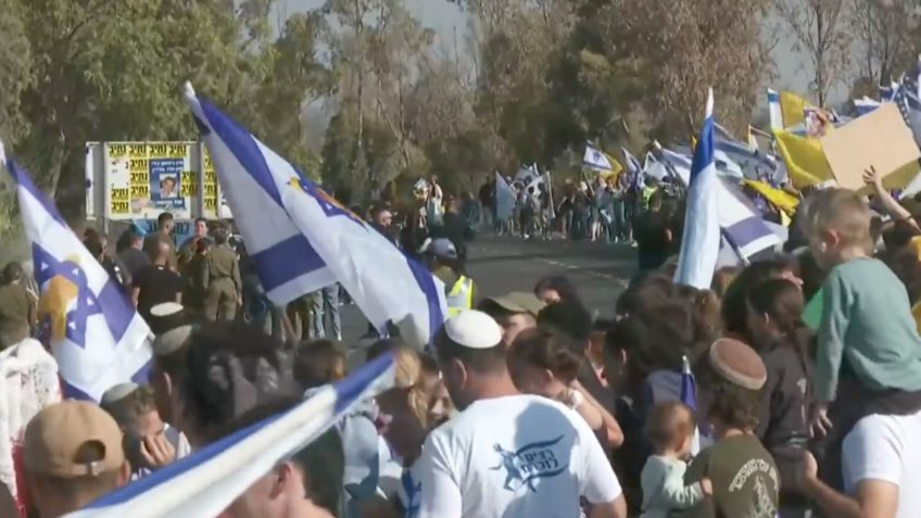 Hamas entrega corpos de mais 2 reféns em Gaza