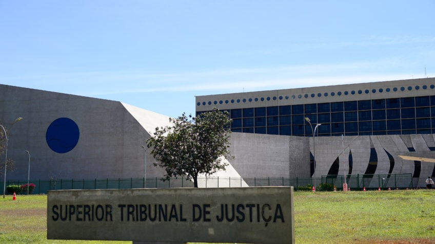 STJ: ministro pede absolvição de conselheiro do TCE