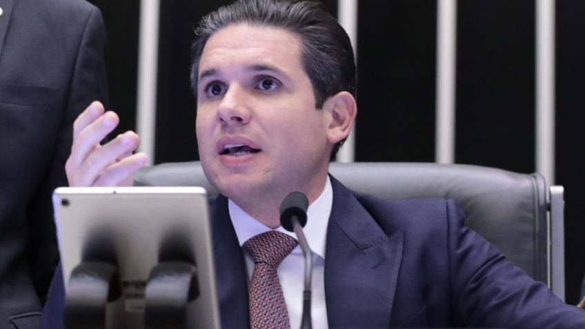 Motta fala em “atualizar” relação entre Executivo e Legislativo