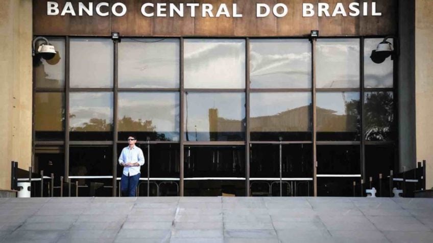 Prévia do PIB sobe 0,4% em agosto, diz B