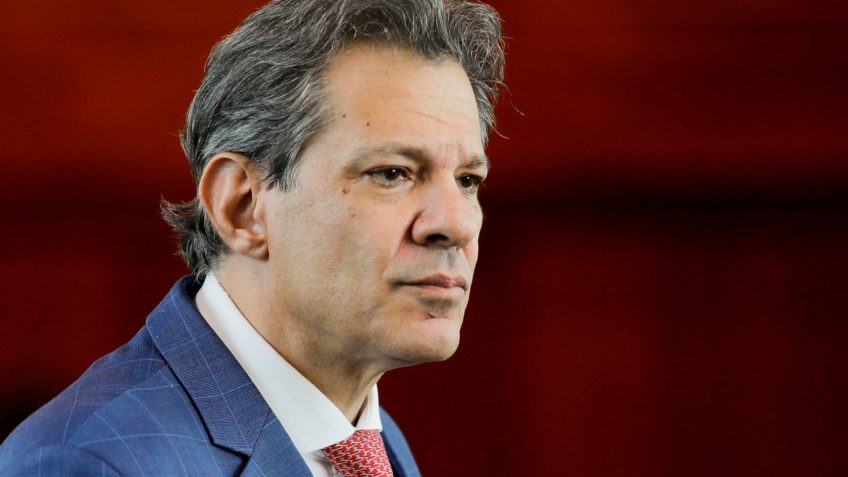 “Avenida está aberta” para retomar relação com os EUA, diz Haddad