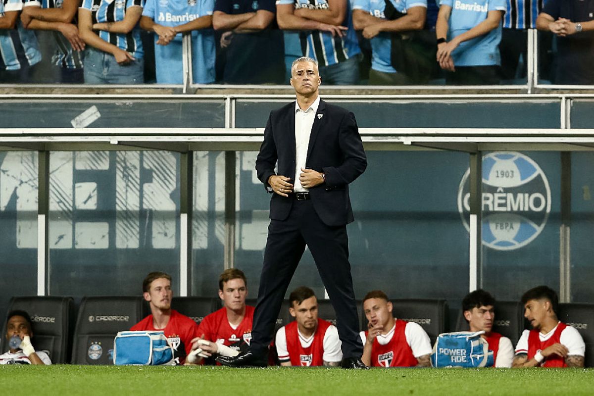 Brasileirão: Hernán Crespo vê derrota para o Grêmio como merecida
