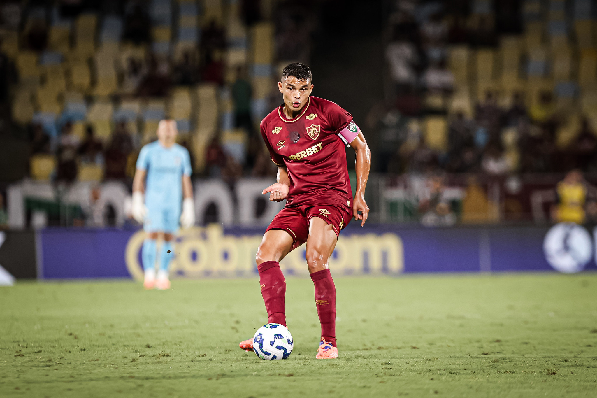Thiago Silva marca gol heroico no fim e Fluminense vence Juventude