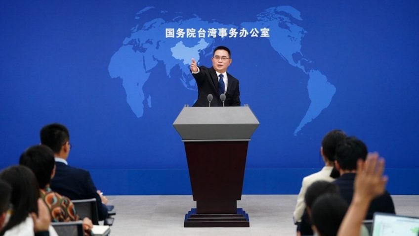 China condena ajuda dos EUA a Taiwan e pede fim de interferência