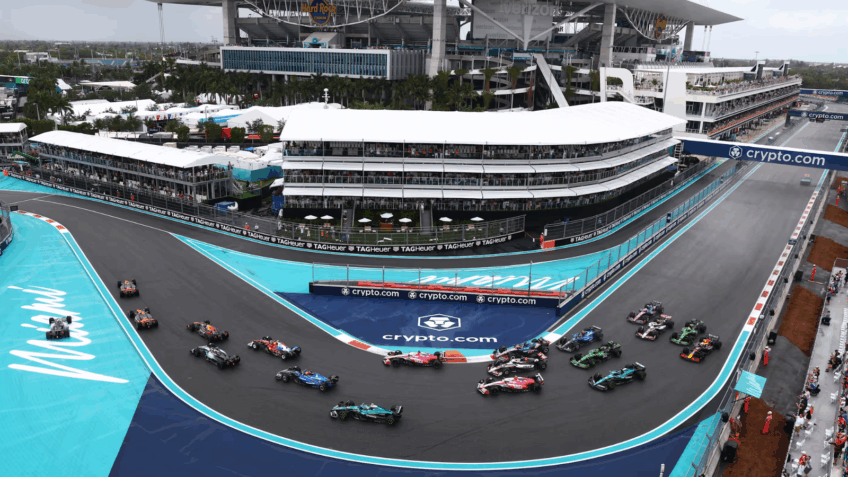 Apple fecha contrato para transmitir F1 nos EUA a partir de 2026