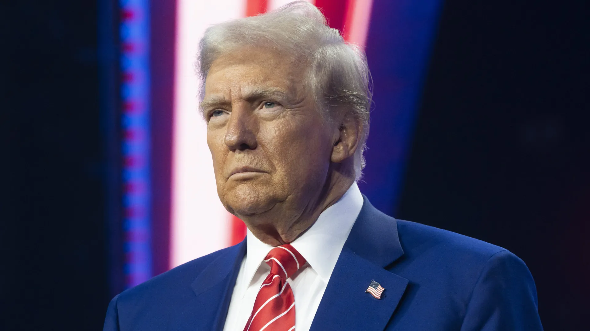 Após salão de festas, Trump quer construir um 'Arco do Triunfo' em Washington