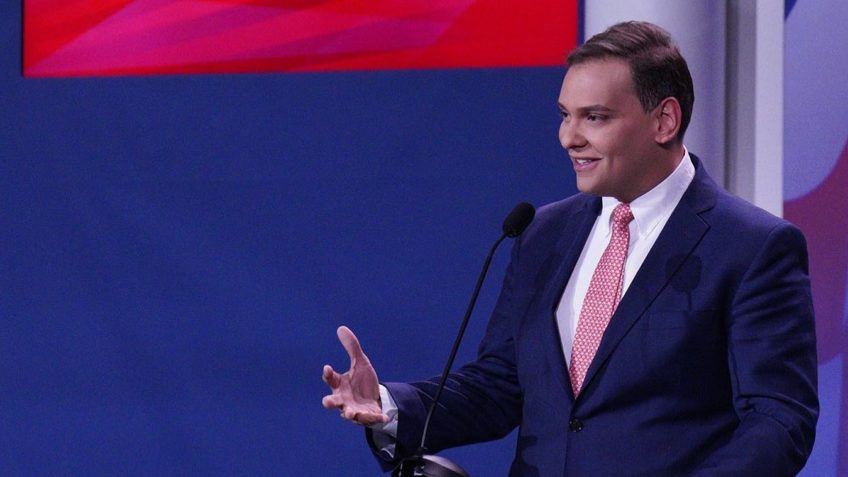 Trump manda soltar ex-deputado filho de brasileiros