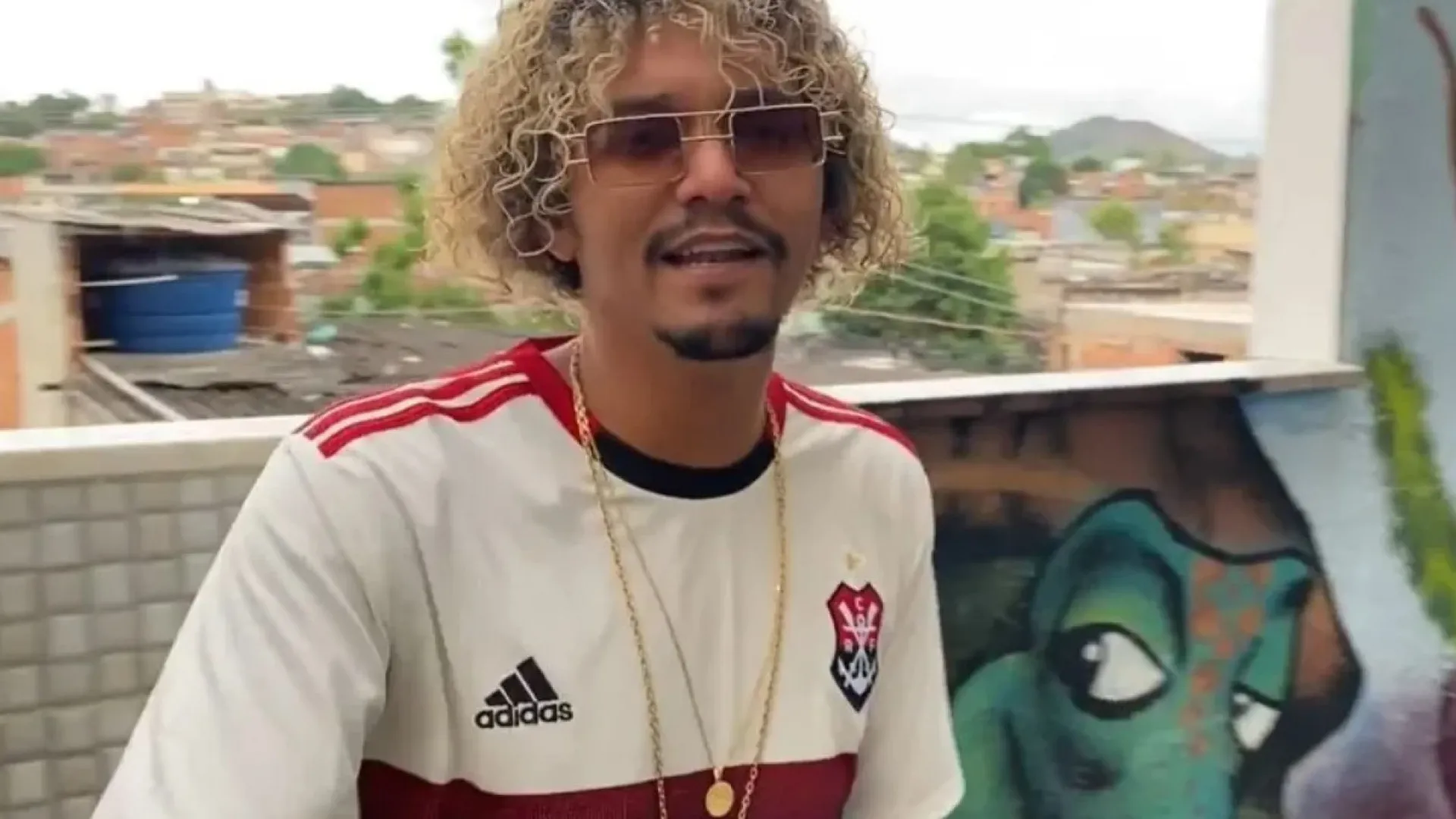 Rapper MC Estudante é preso sob suspeita de descumprir medida protetiva de ex-namorada