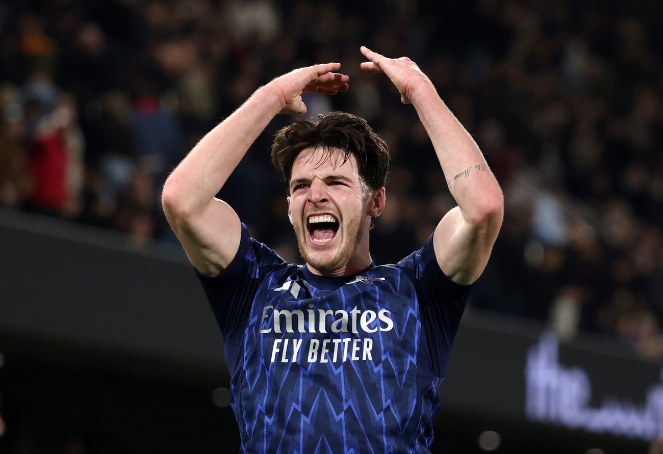 Arsenal vence o Fulham, mantém liderança e chega a oito jogos invicto