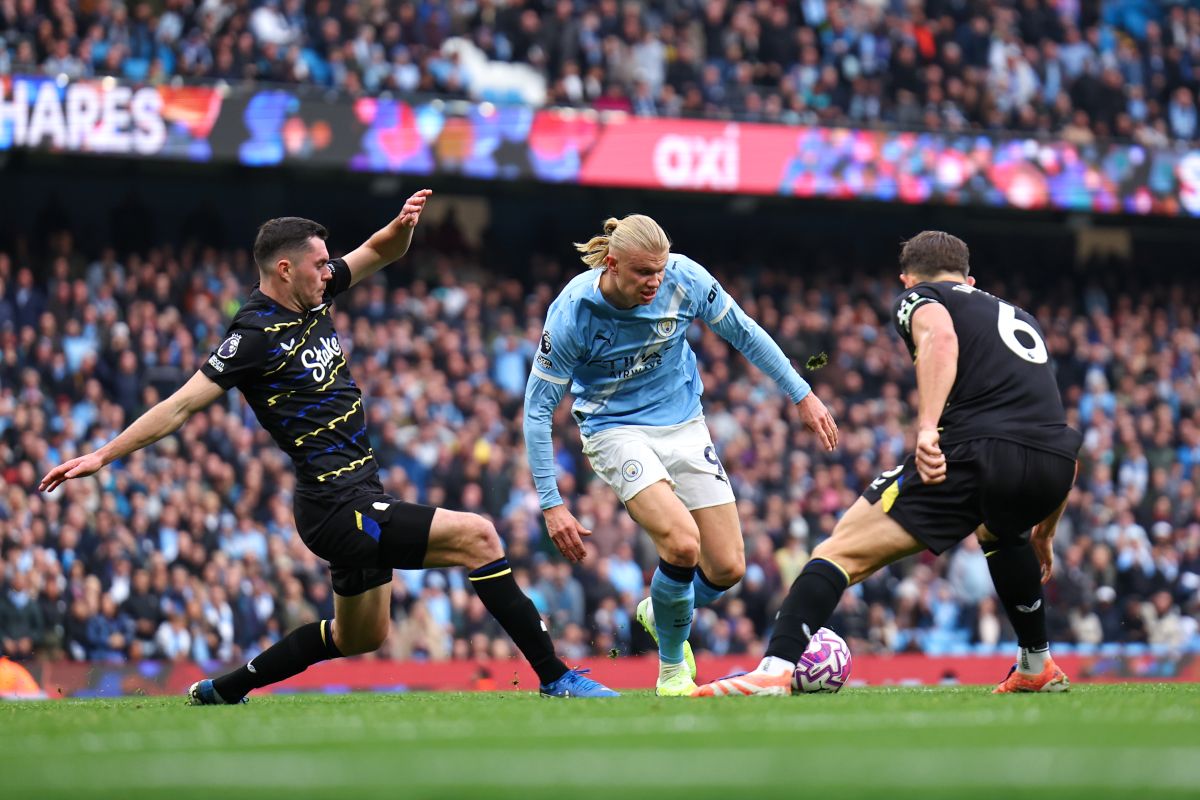 Premier League: Manchester City vence Everton com dois gols de Haaland