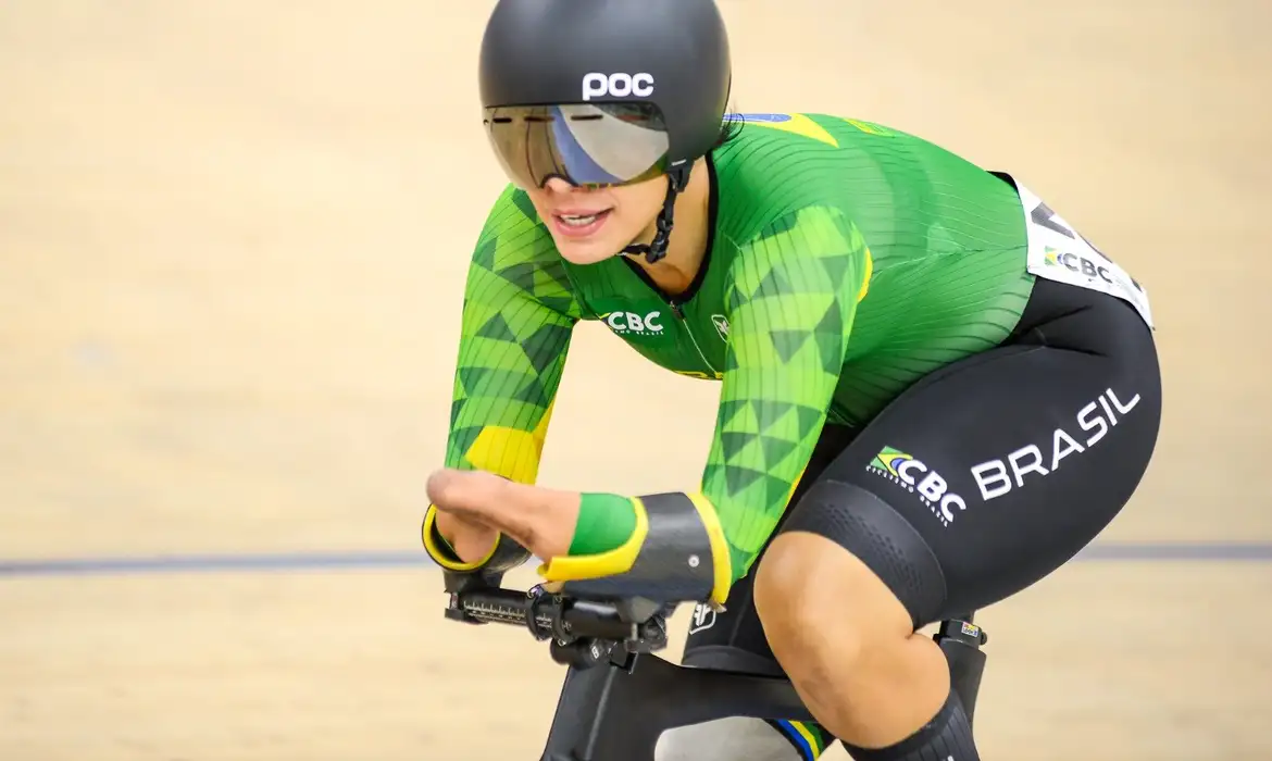 Sabrina Custódia voltou a brilhar no Mundial de ciclismo de pista