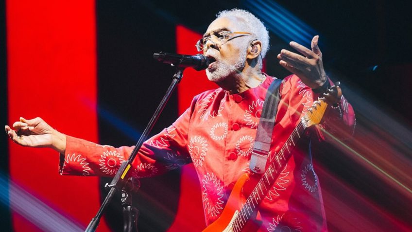 Público grita “sem anistia” em show de Gilberto Gil em SP