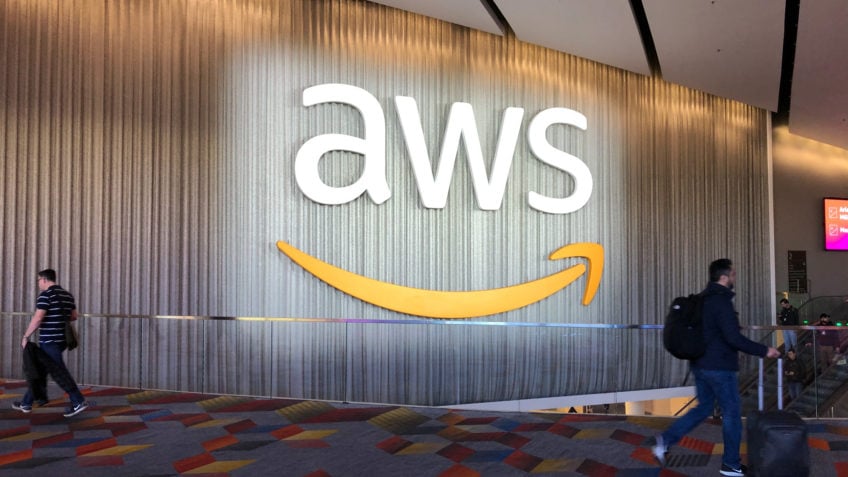 Falha da Amazon Web Services derruba sites e apps