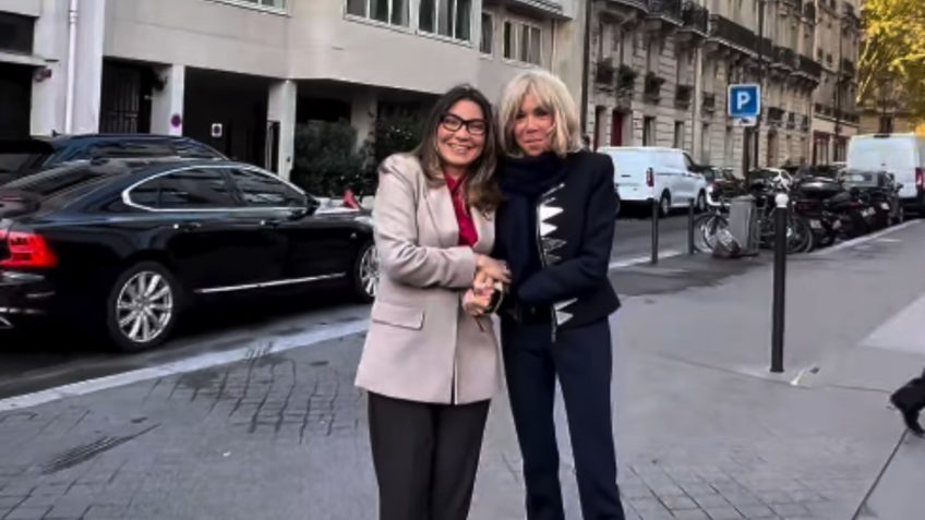 Janja se encontra com Brigitte Macron em Paris e visita exposição Amazônia