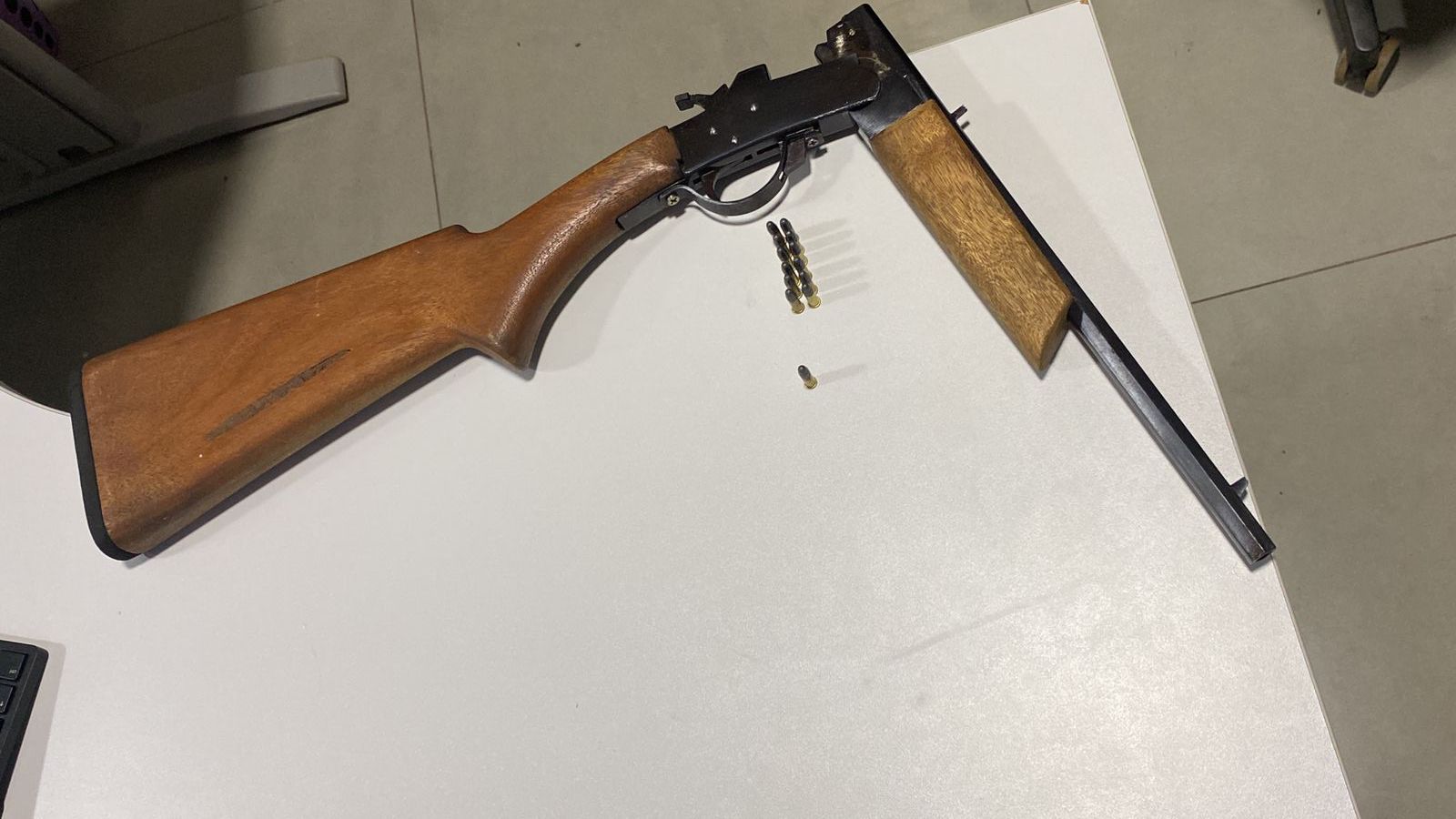 PM prende homem por ameaçar a esposa com arma de fogo em Juína