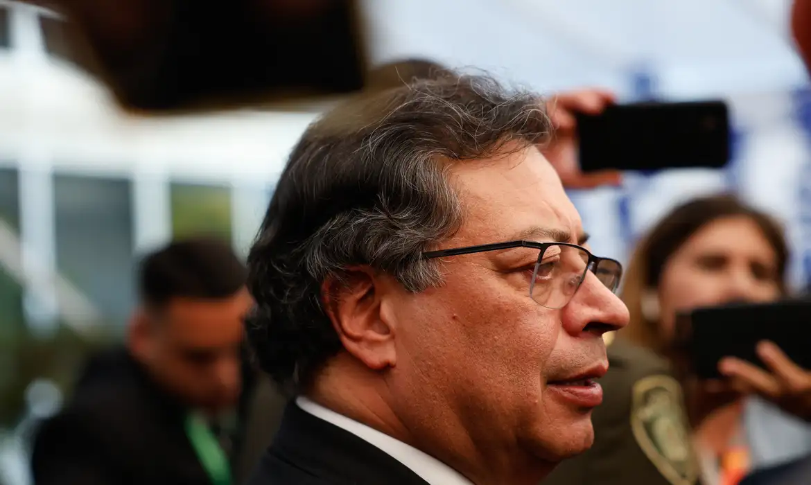 Colômbia convoca embaixador dos EUA em meio a disputa de tarifas