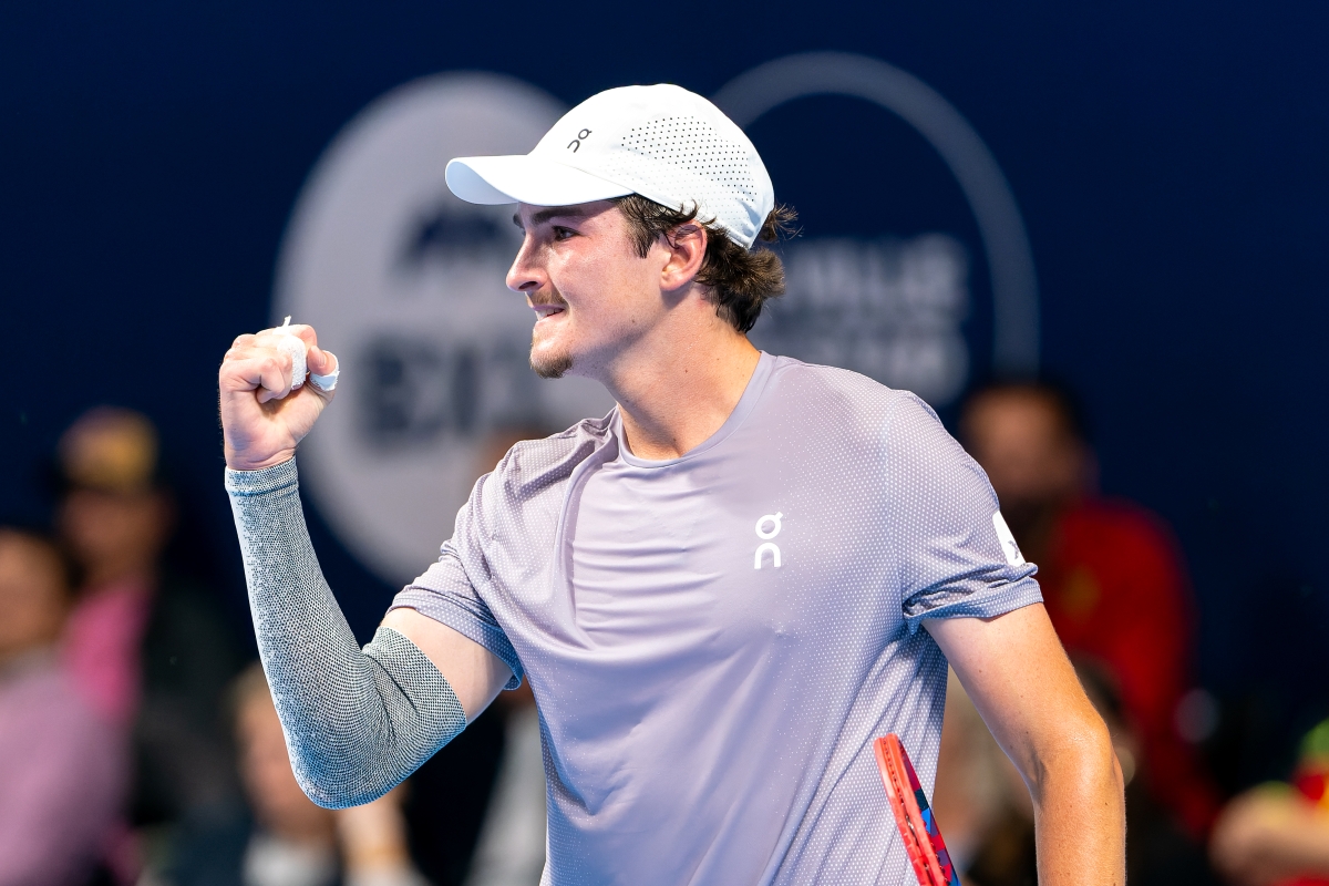 João Fonseca bate número 33 do mundo e avança no ATP de Basel