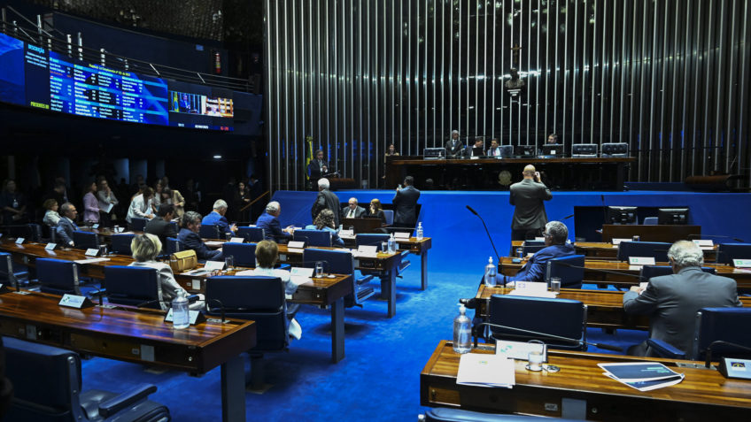 Ao vivo: Senado vota medidas contra o tarifaço