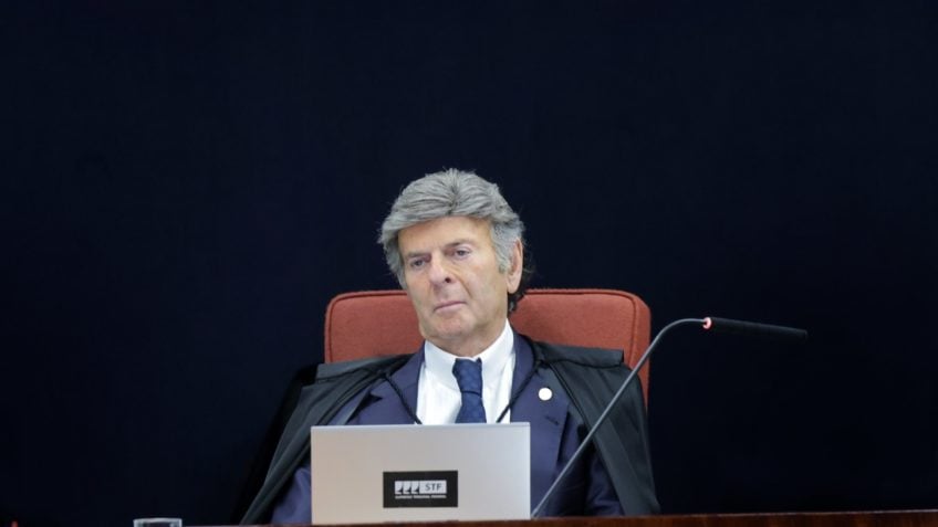 Fux diz que STF cometeu erros nos julgamentos do 8 de Janeiro