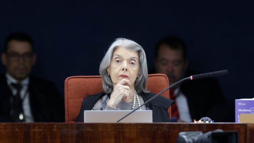 STF tem maioria para condenar núcleo da "desinformação"