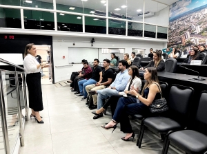 Universitários de Direito realizam visita técnica ao Parlamento cuiabano