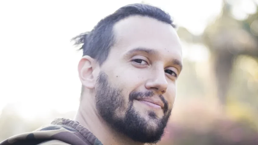 Youtuber é preso suspeito de crimes sexuais contra adolescente